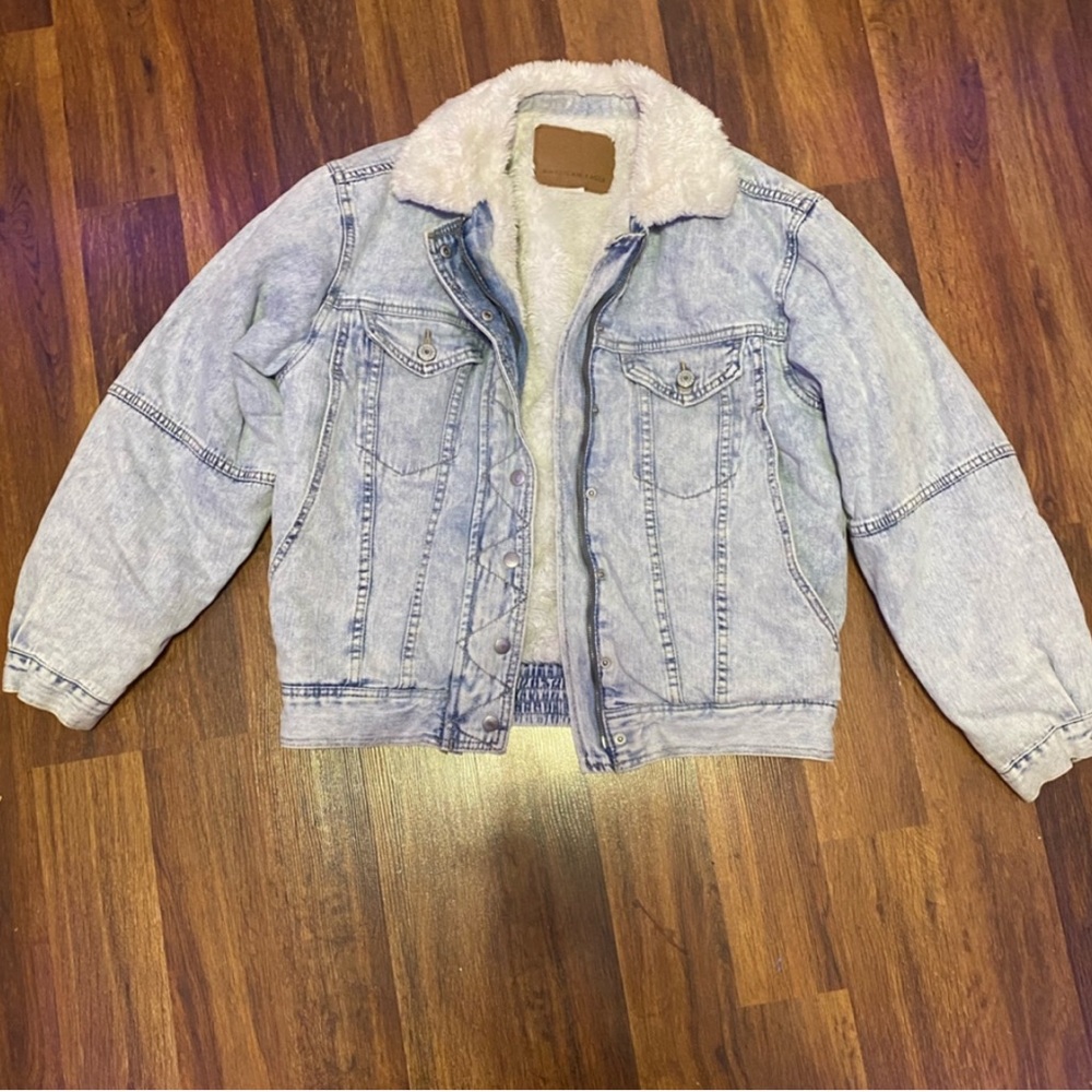 American Eagle Outfitters Denim Puffer Jacket Sherpa Lined
